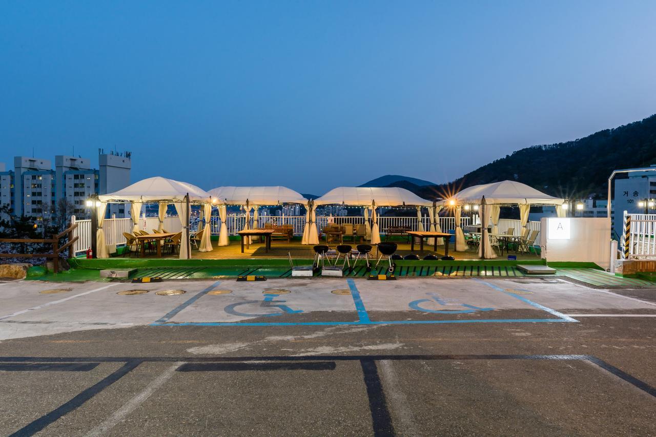 Home Fourest Resort Geoje Exterior foto